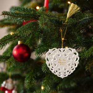Christmas Classics fenyődísz szív 2025